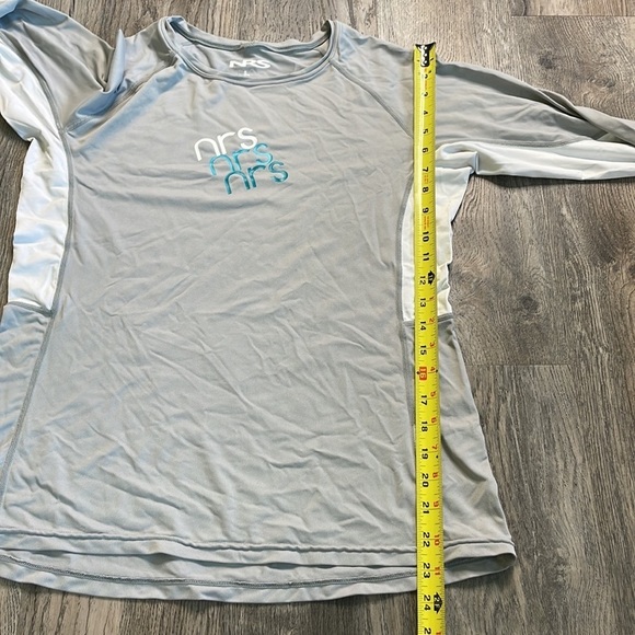 NRS Women’s H2Core Silkweight Grey and White long Sleeve Shirt, size large - Picture 8 of 10